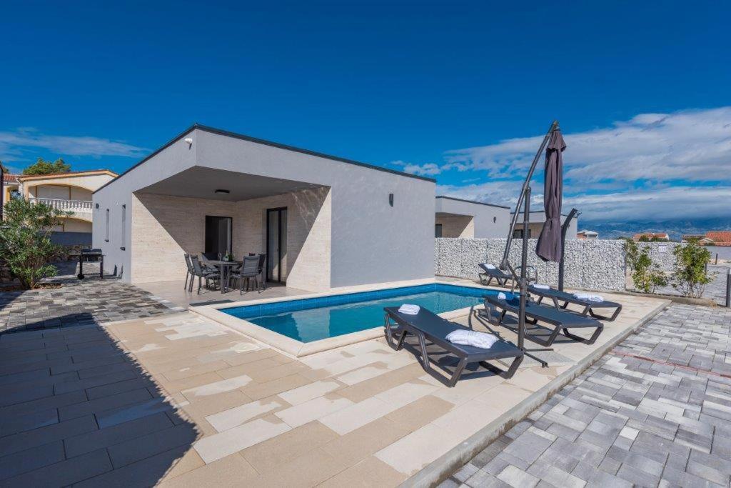More Exclusive Villas And Spa Vir Exterior photo